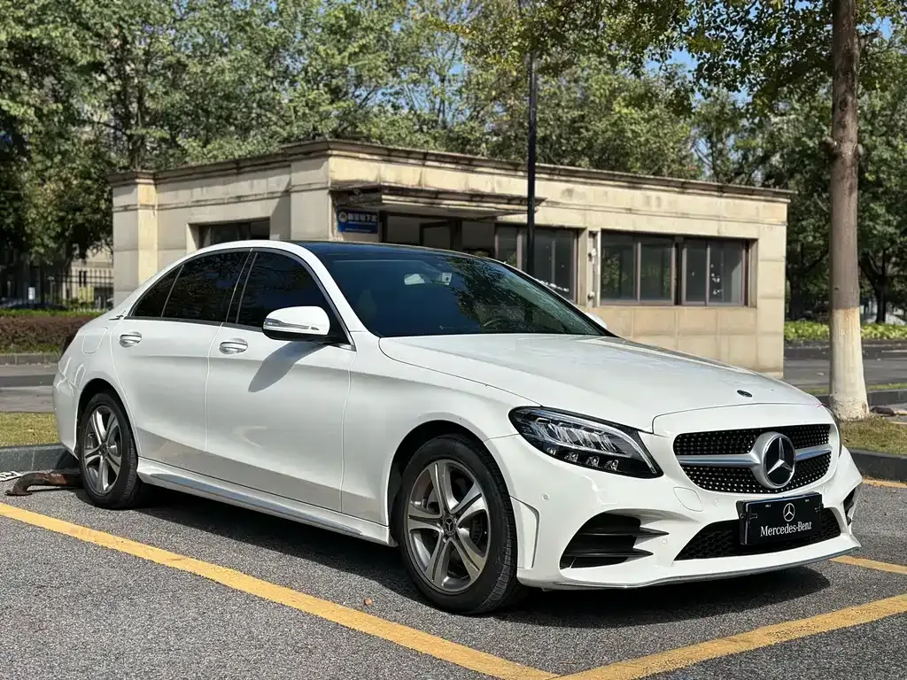 Mercedes-Benz C-Class — фото 8