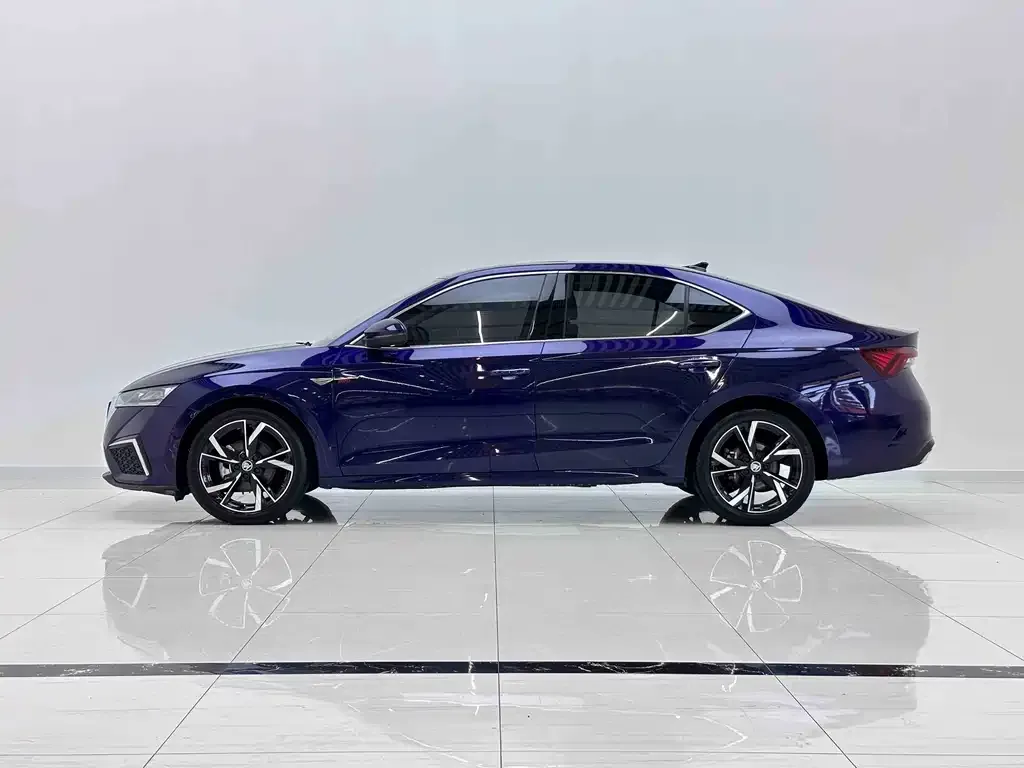 Skoda Octavia 2021 из CN, фото 4
