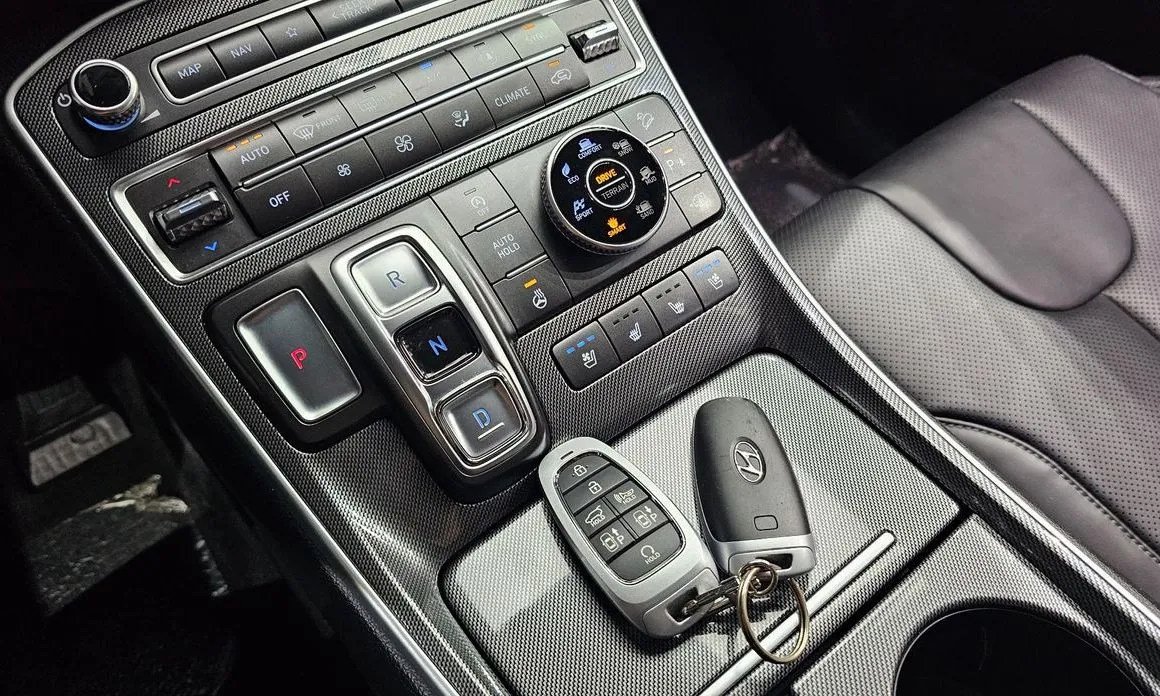Hyundai Santafe — фото 7