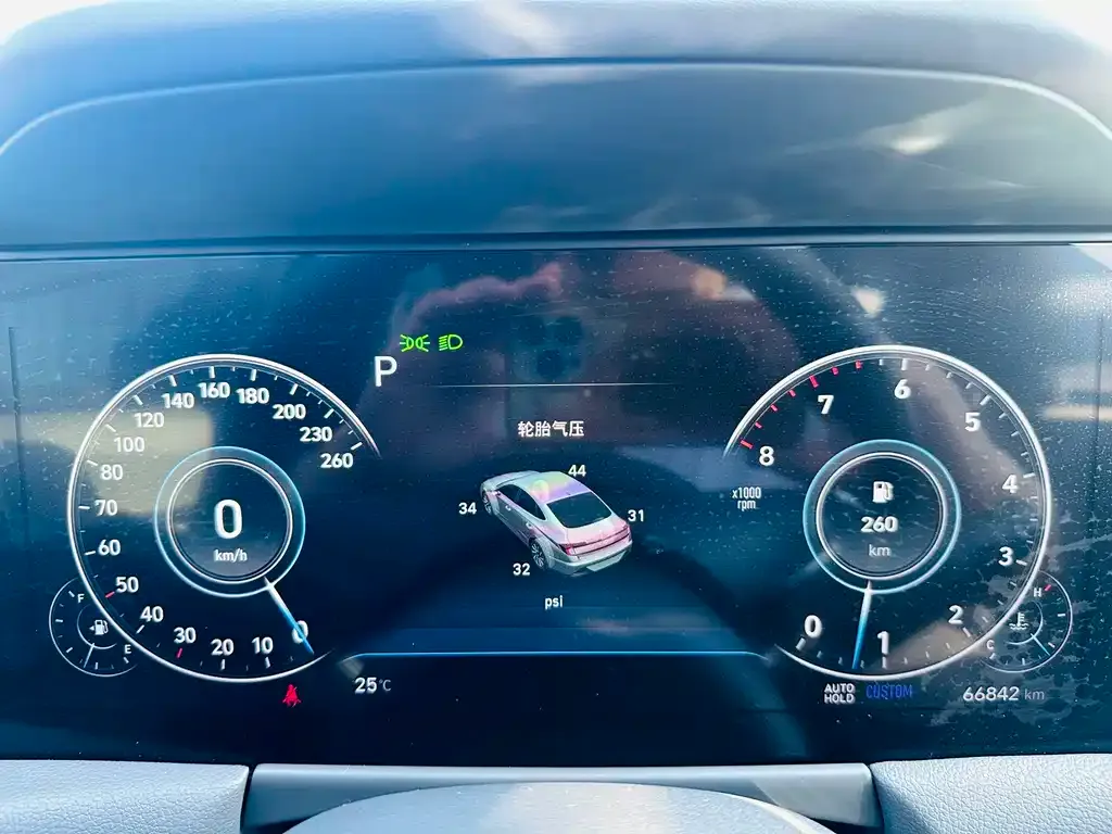 Hyundai Sonata — фото 3