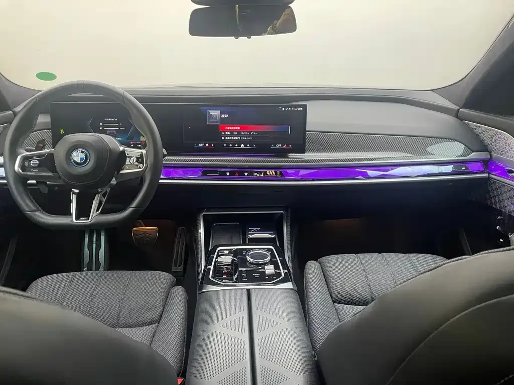 BMW M760Le — фото 7