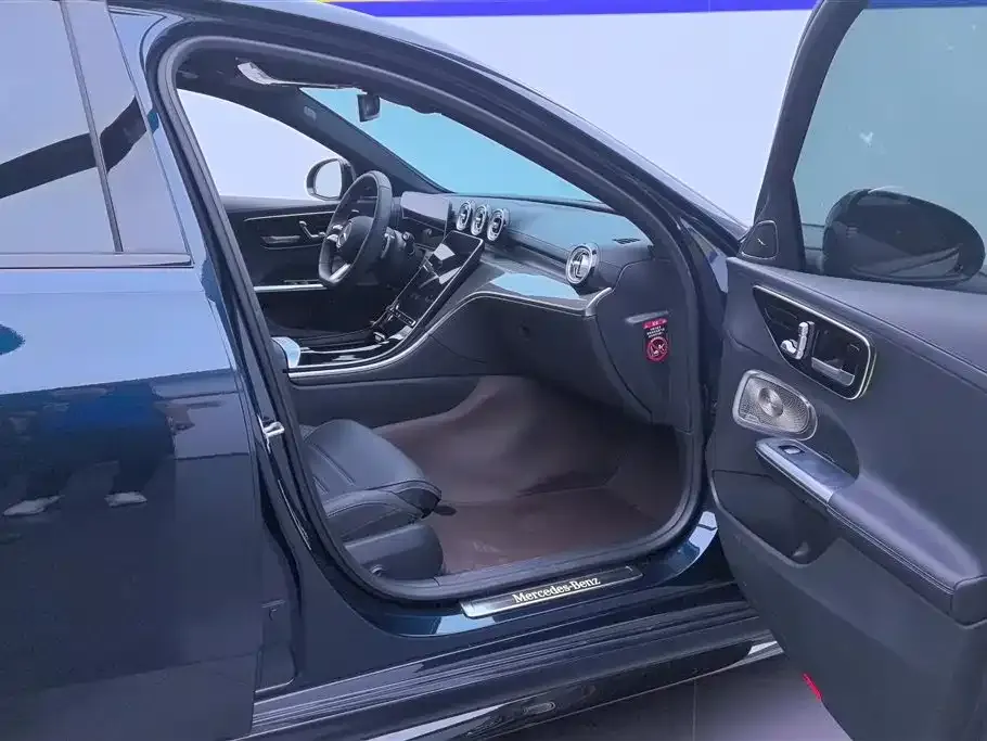 Mercedes-Benz C-Class — фото 9