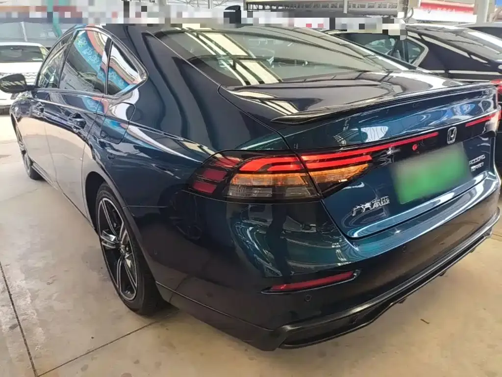 Honda Accord New Energy 2023 из CN, фото 5