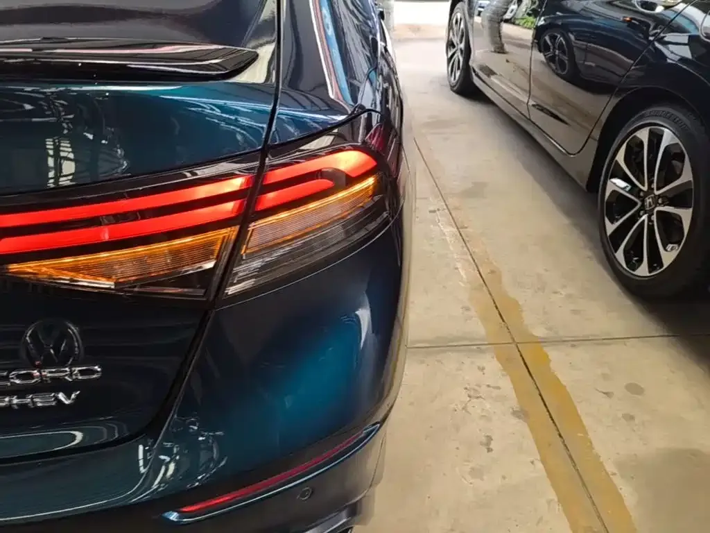 Honda Accord New Energy 2023 из CN, фото 4