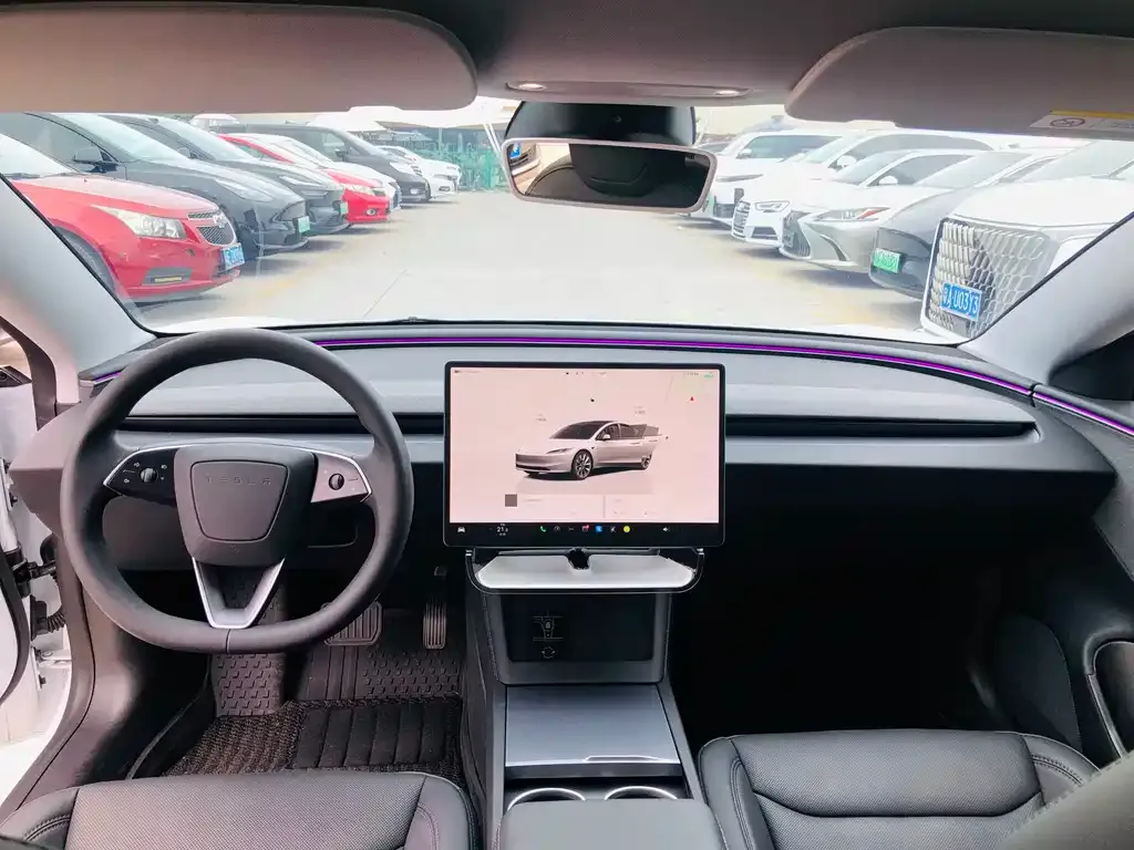 Tesla Model 3 — фото 6