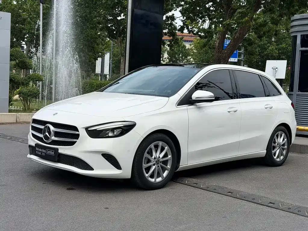Mercedes-Benz B-Class — фото 1