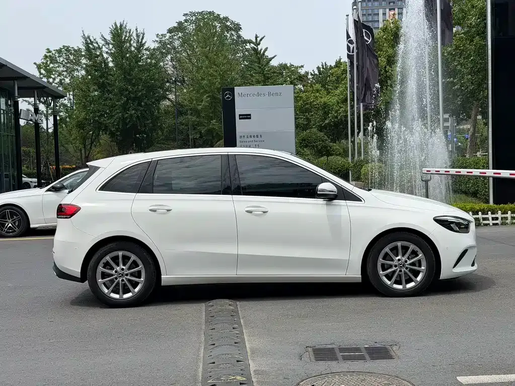 Mercedes-Benz B-Class — фото 10