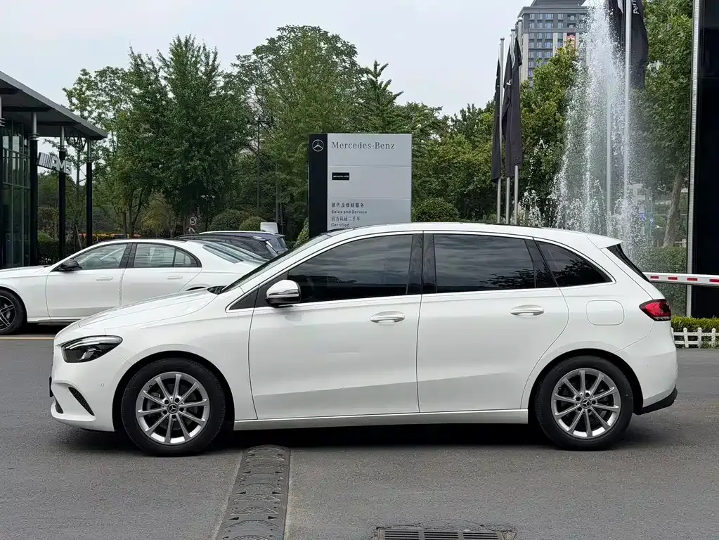 Mercedes-Benz B-Class — фото 7