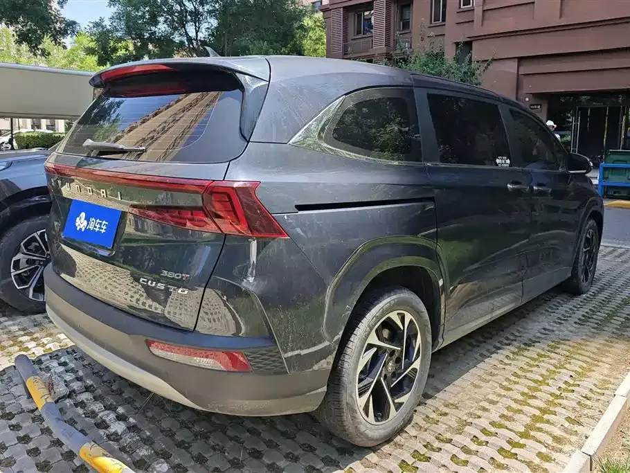 Hyundai Custo — фото 10