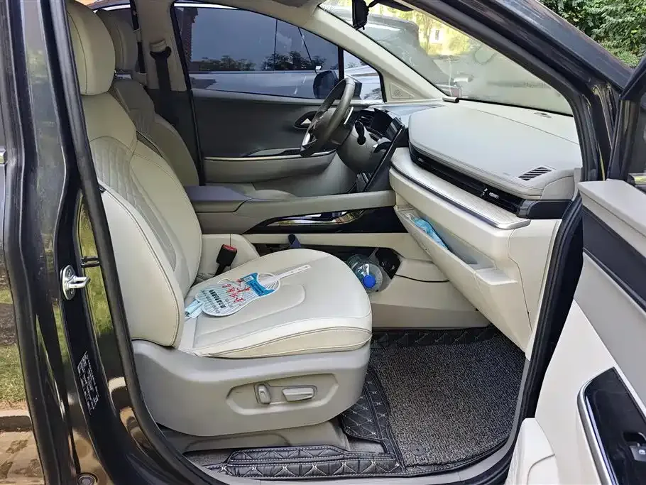 Hyundai Custo — фото 9