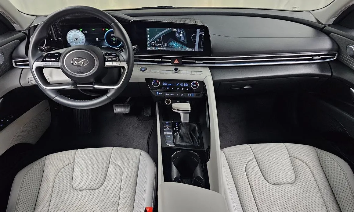 Hyundai AVANTE 2023 из KR, фото 7