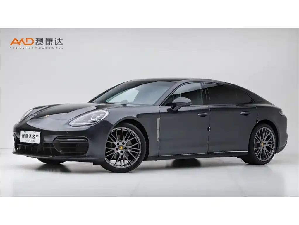 Porsche Panamera — фото 1