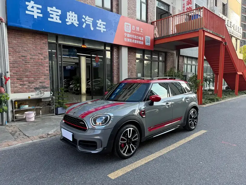 MINI Countryman JCW — фото 1
