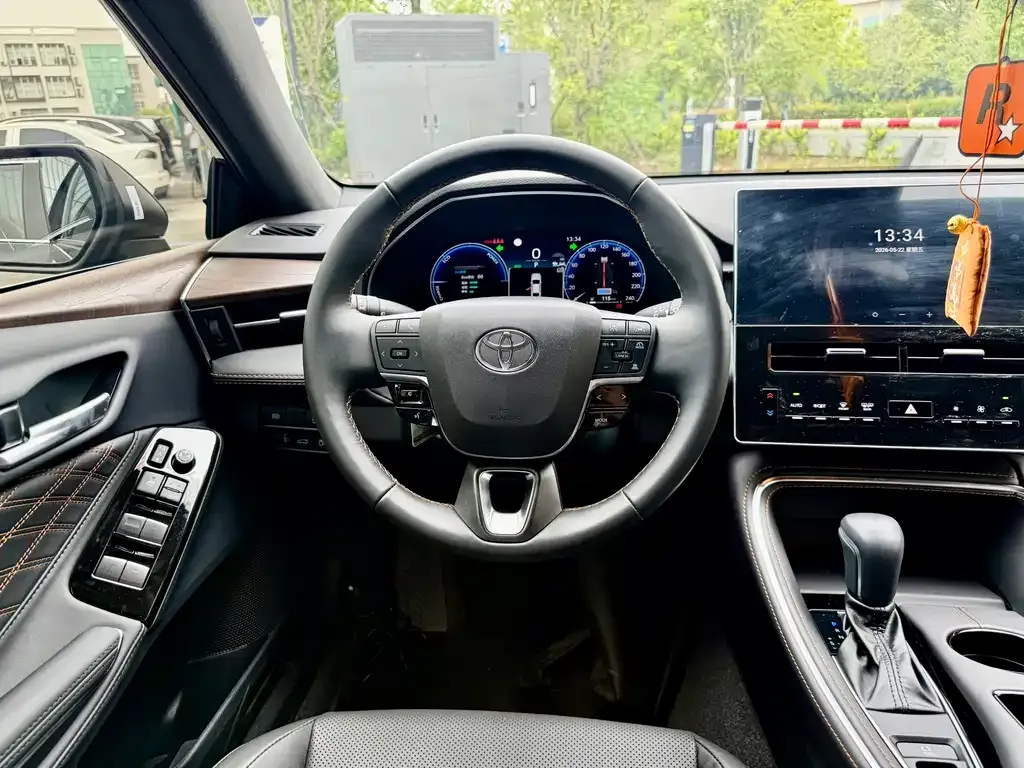 Toyota Avalon 2025 из CN, фото 2