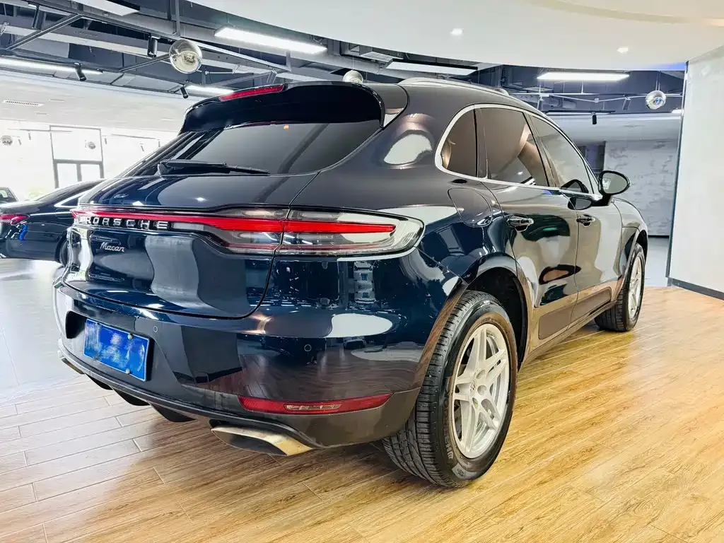 Porsche Macan — фото 10