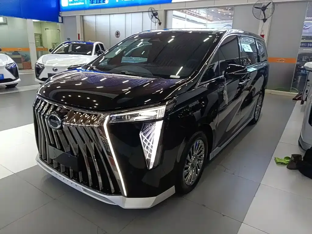 GAC Motor Trumpchi M8 — фото 1