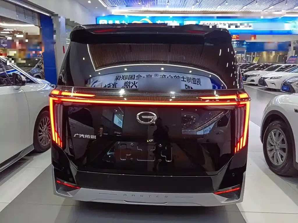 GAC Motor Trumpchi M8 — фото 10