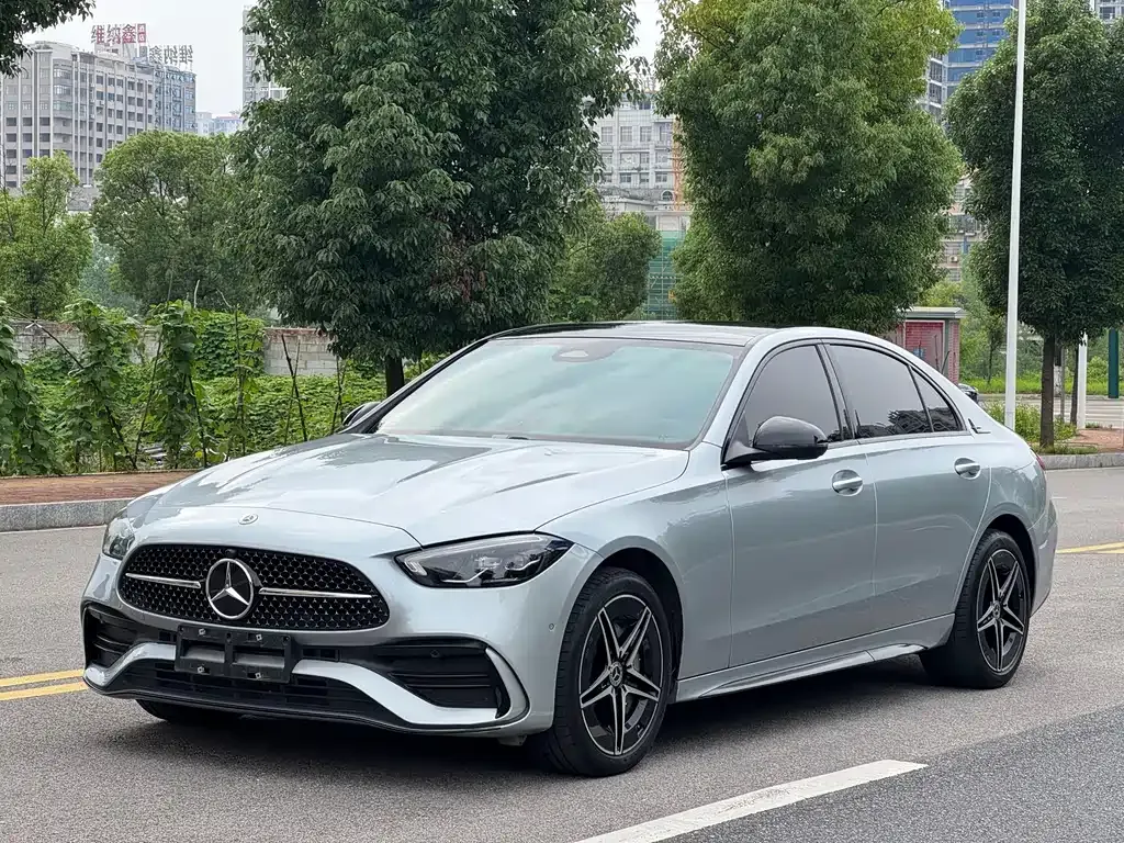 Mercedes-Benz C-Class — фото 1