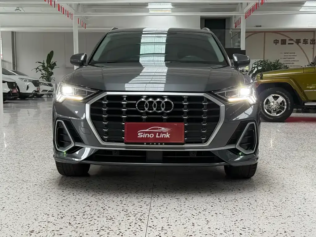 Audi Q3 — фото 4