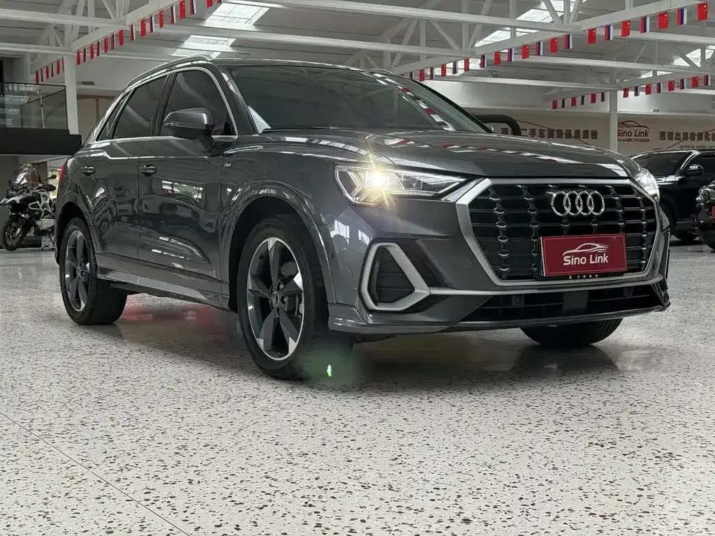 Audi Q3 — фото 5