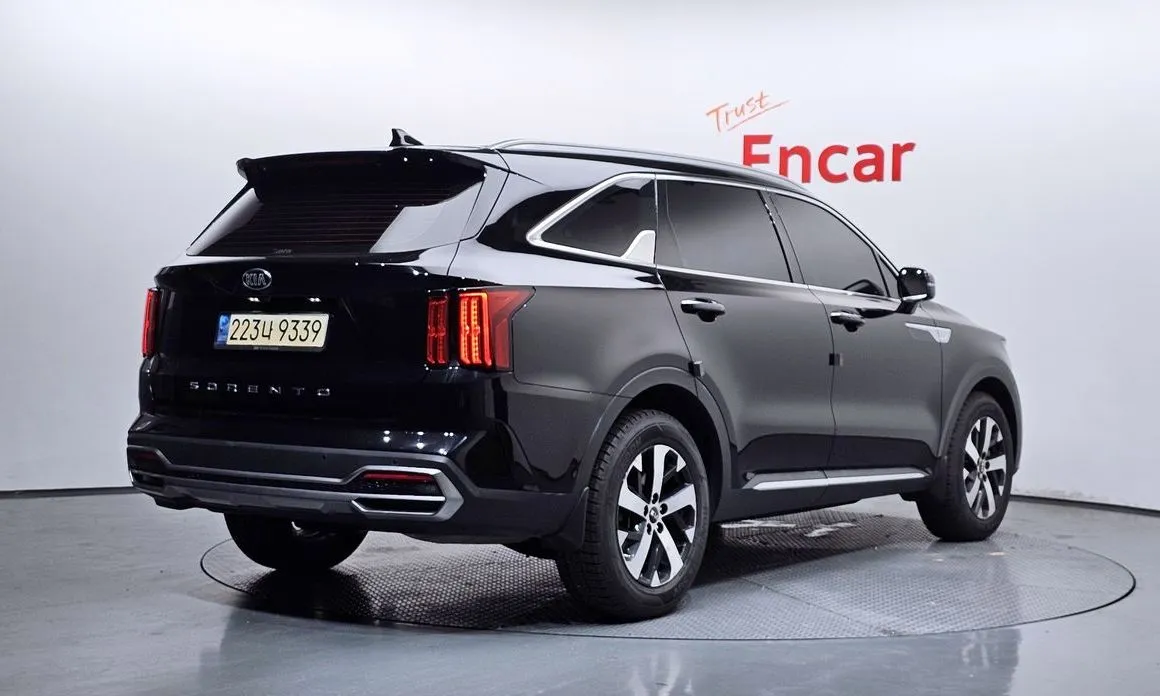 Kia Sorento — фото 6