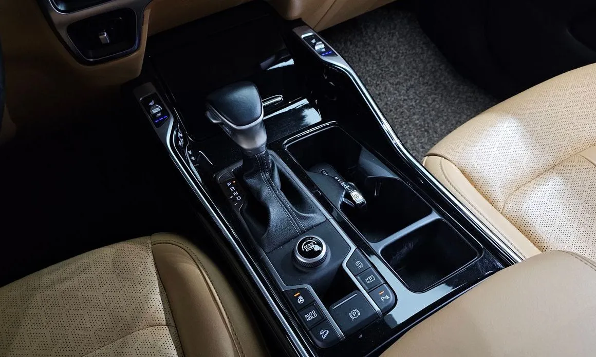 Kia Sorento — фото 7