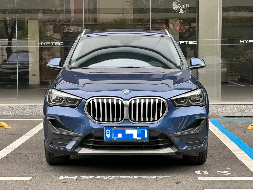 BMW X1 — фото 5