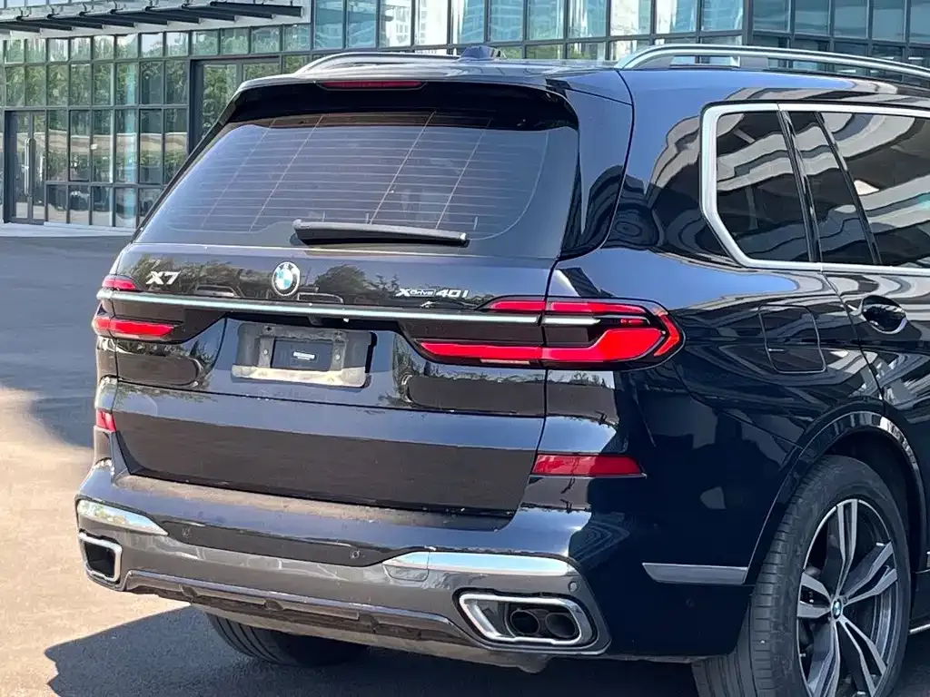 BMW X7 — фото 10