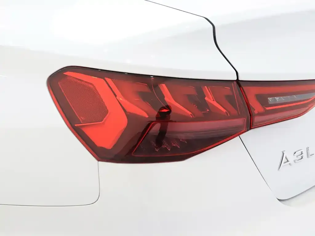 Audi A3 — фото 5