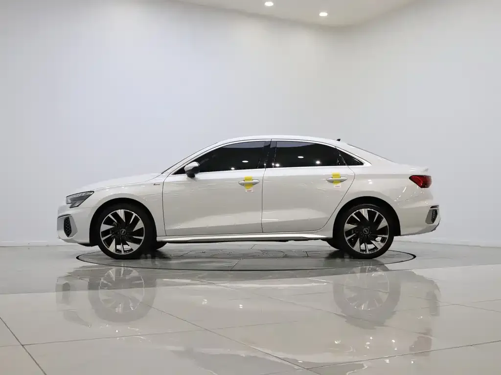 Audi A3 — фото 3