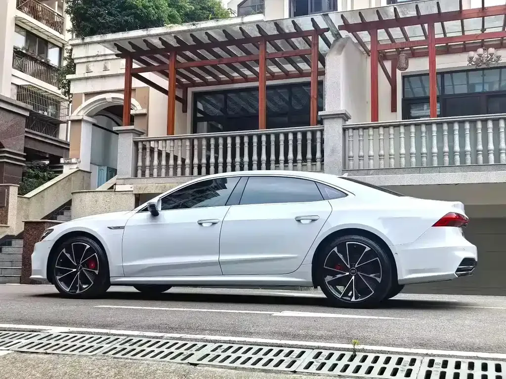 Audi A7L — фото 4