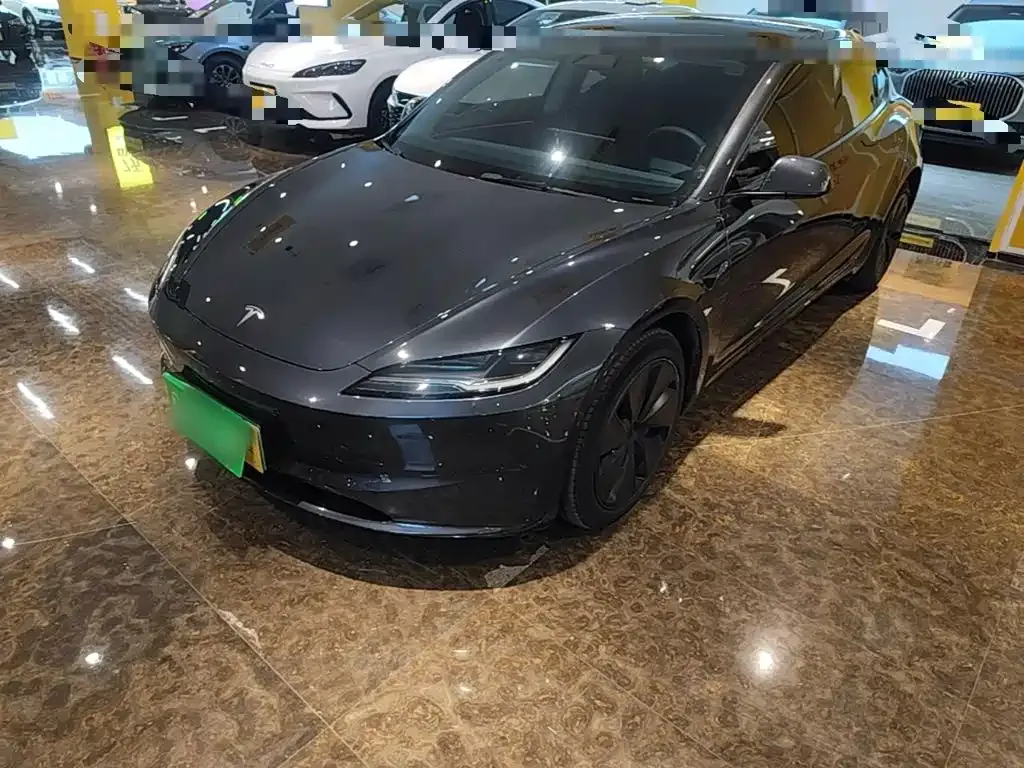 Tesla Model 3 — фото 4