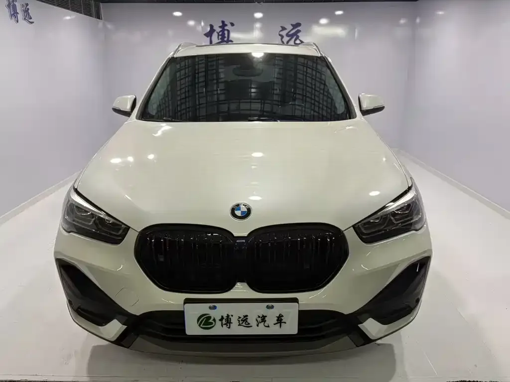 BMW X1 — фото 2