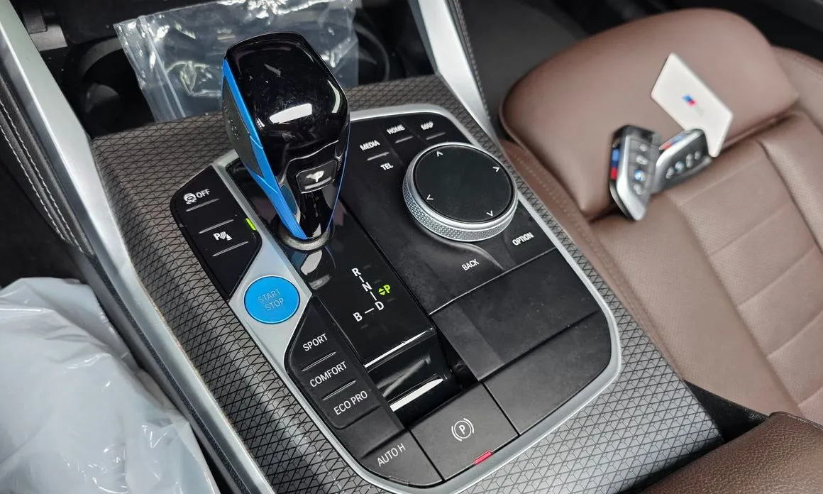 BMW i4 — фото 10