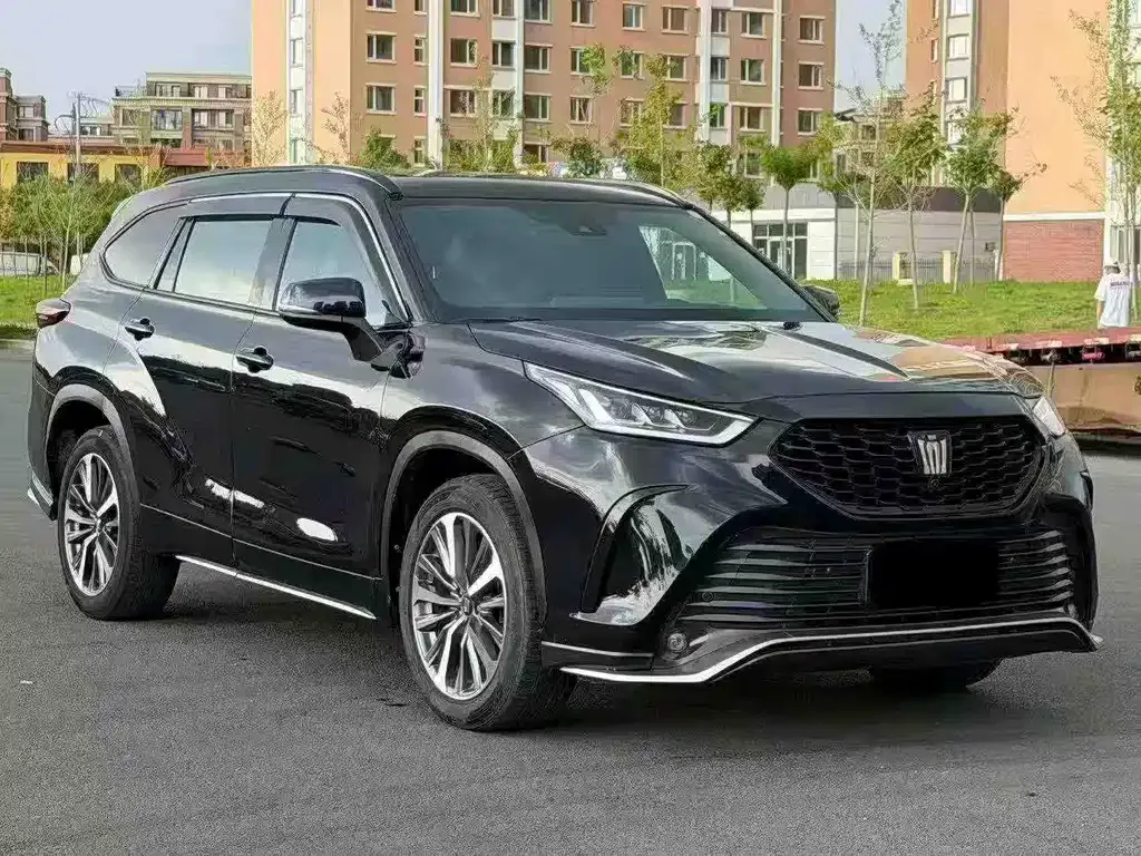 Toyota Crown Kluger — фото 1