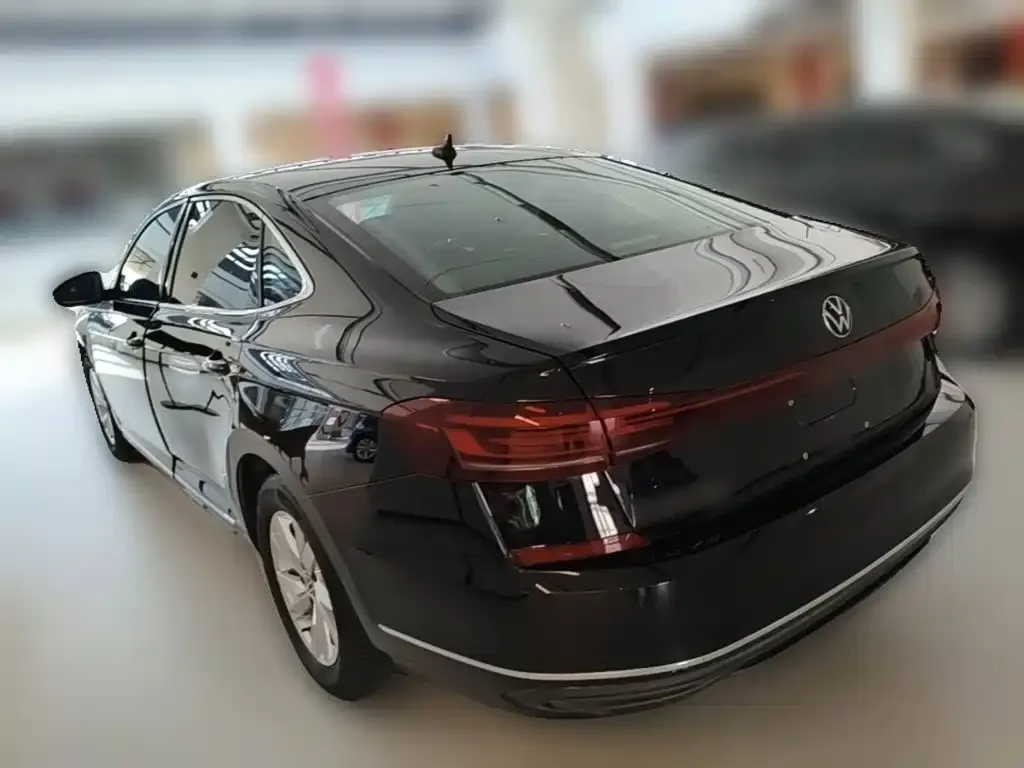 Volkswagen Passat — фото 4