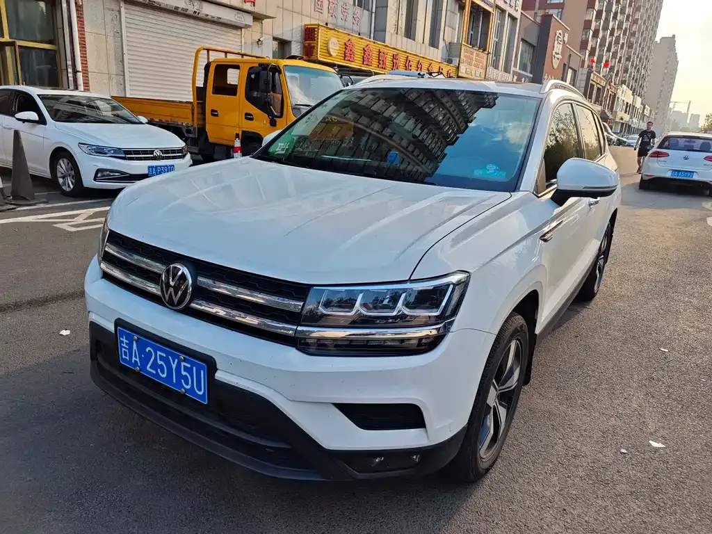 Volkswagen Tharu — фото 1