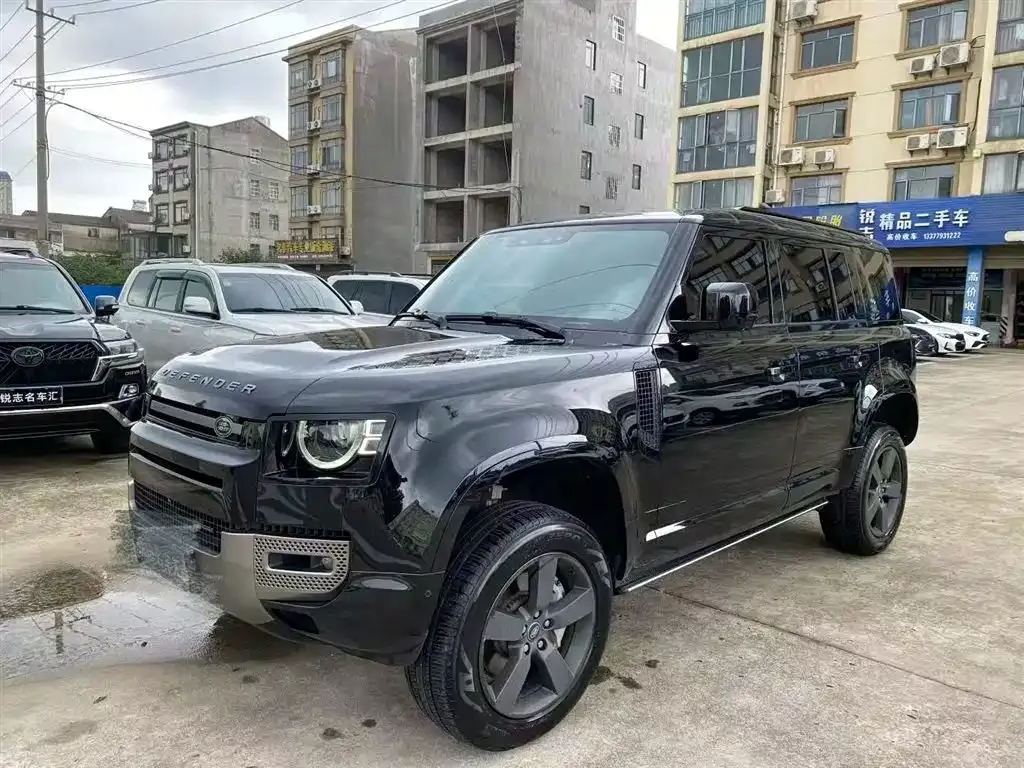 Land Rover Defender — фото 1