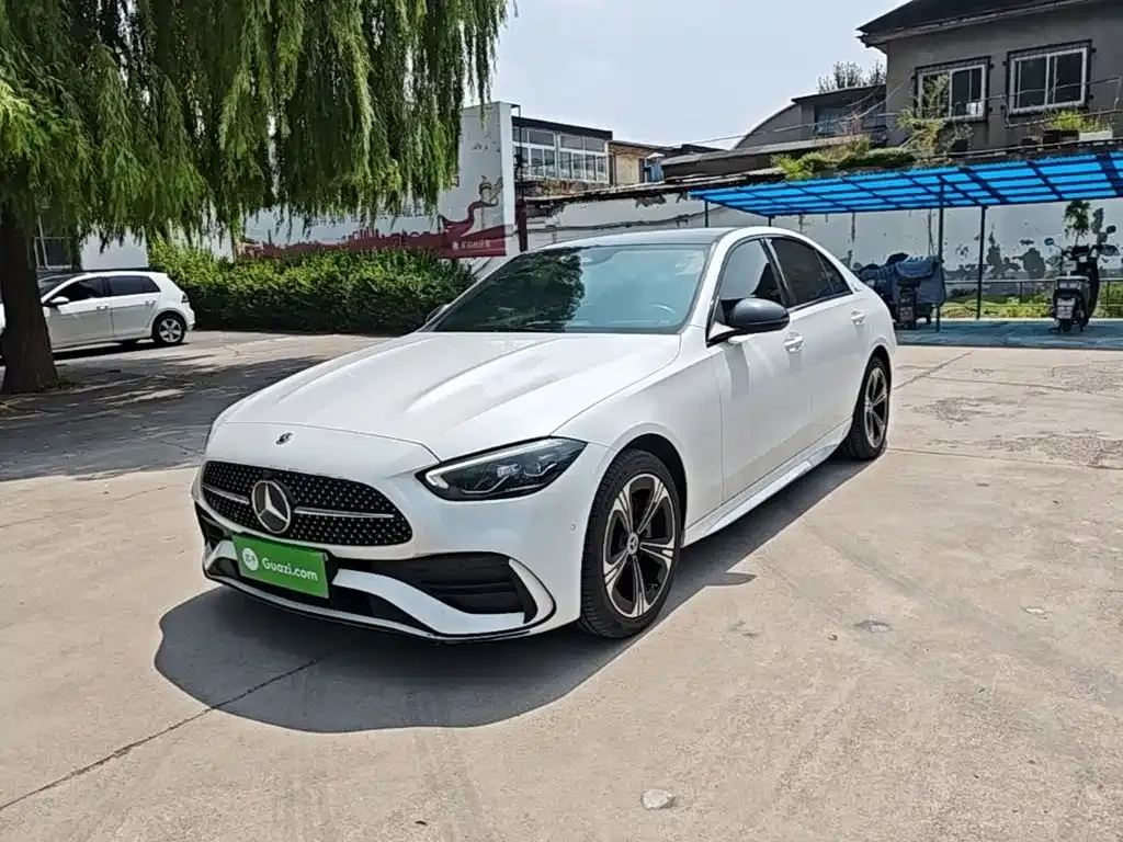 Mercedes-Benz C-Class — фото 1
