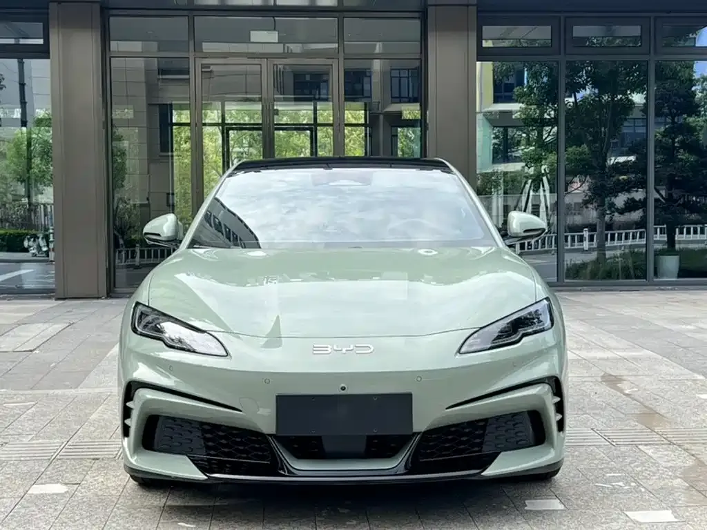 BYD Seal 06GT — фото 2