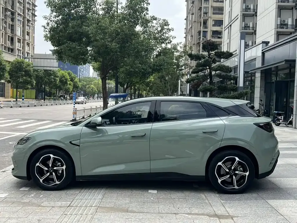 BYD Seal 06GT — фото 9