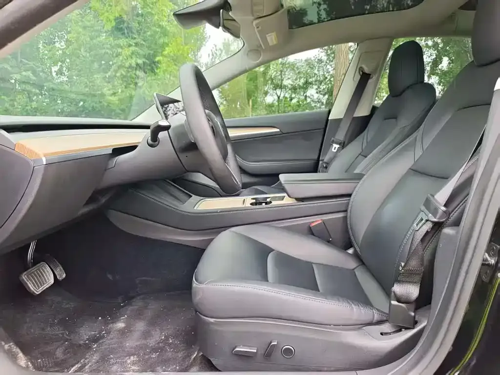 Tesla Model 3 — фото 6