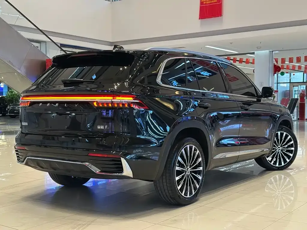Geely Xingyue L — фото 4