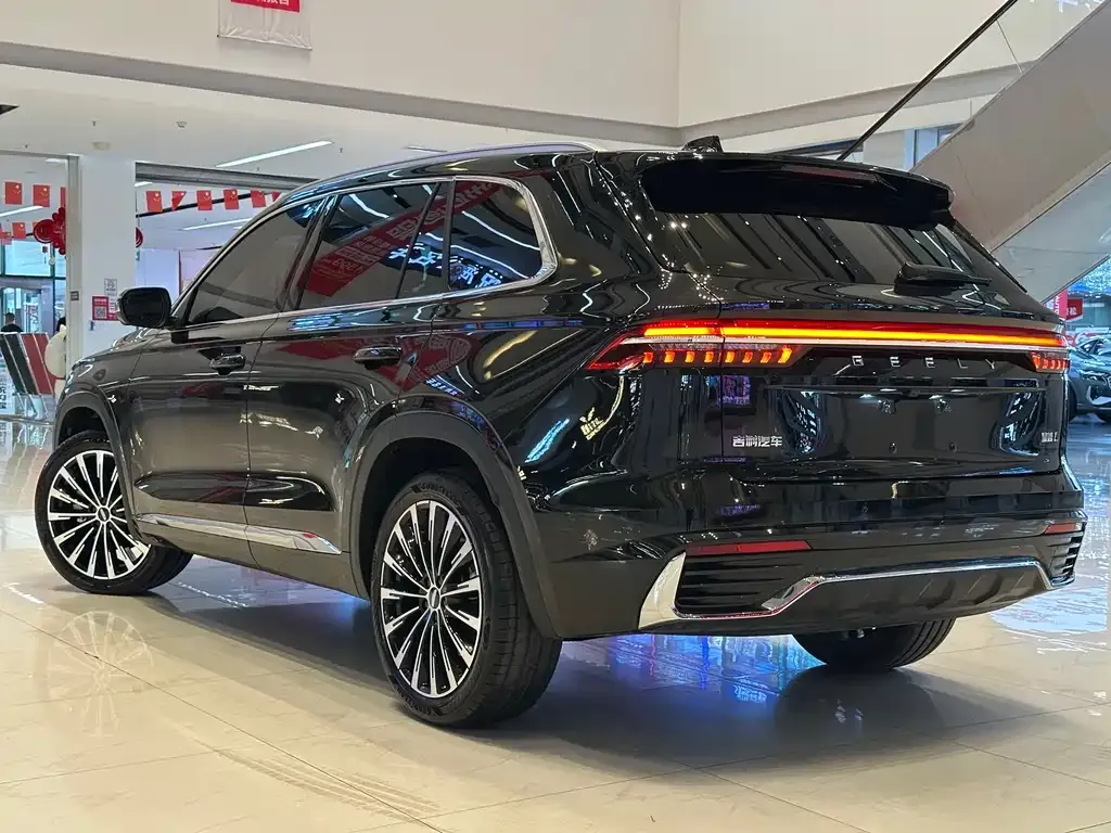 Geely Xingyue L — фото 10