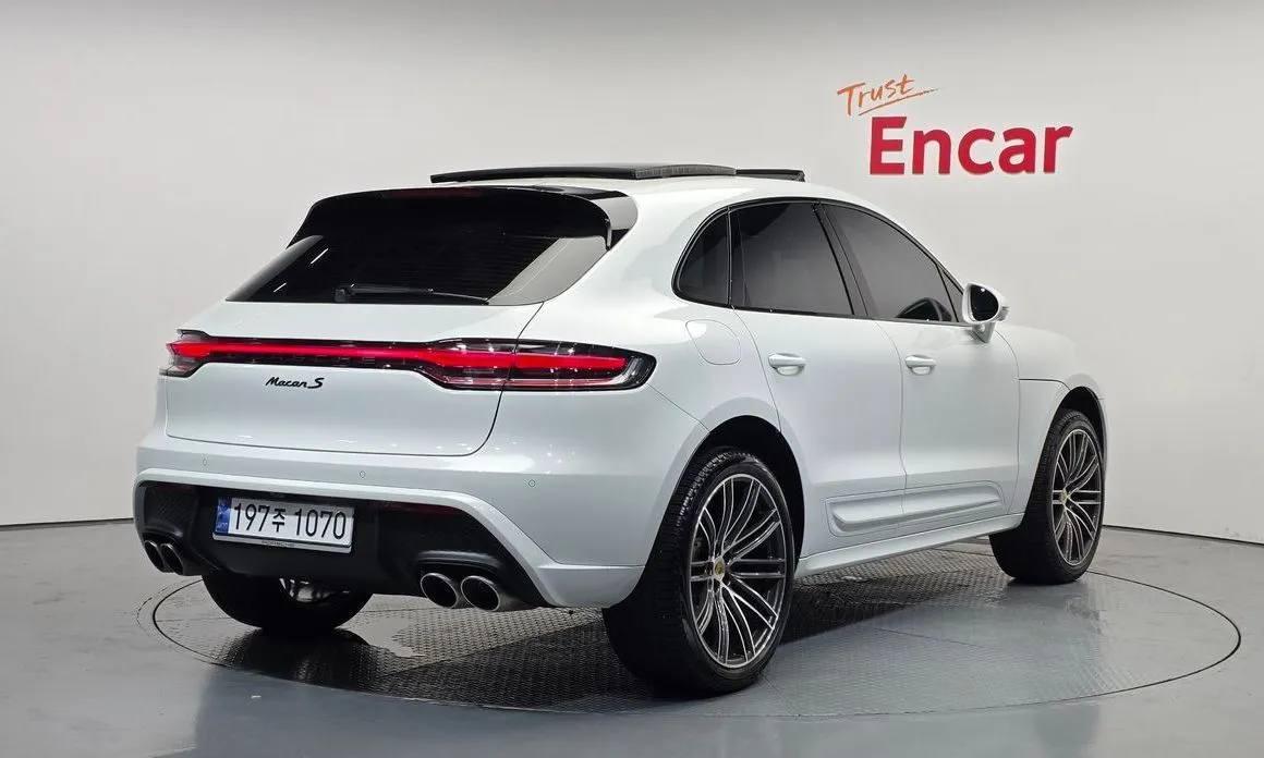 Porsche Macan — фото 4