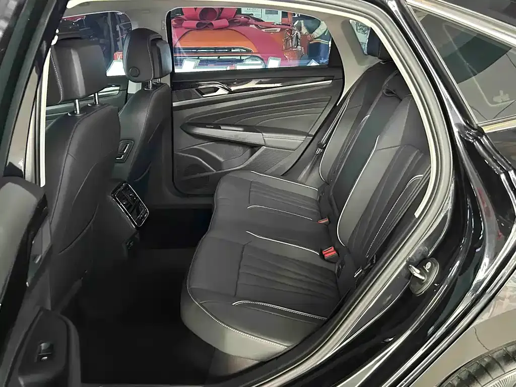 Volkswagen Passat — фото 2