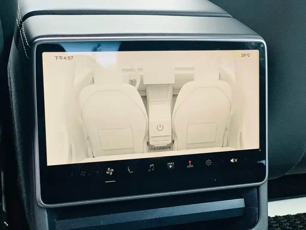Tesla Model 3 — фото 2