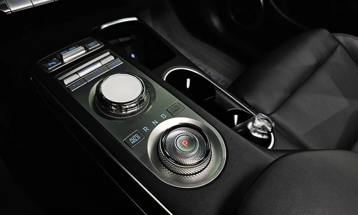 Genesis GV70 — фото 4