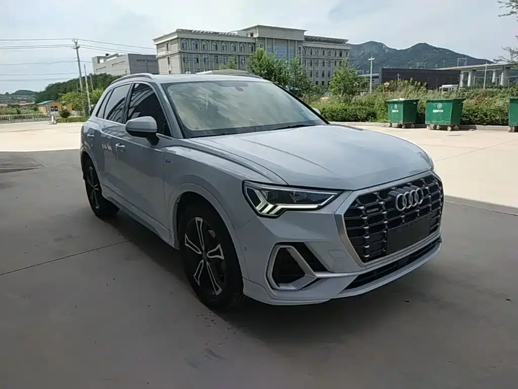 Audi Q3 — фото 5