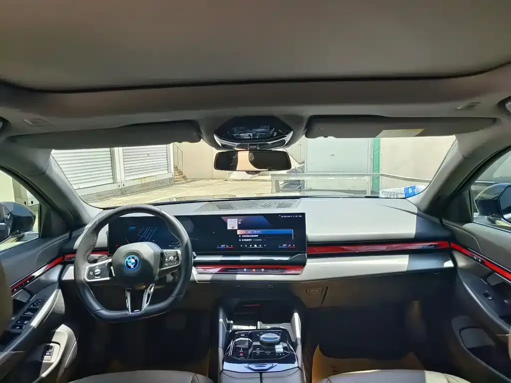 BMW i5 2024 из CN, фото 3